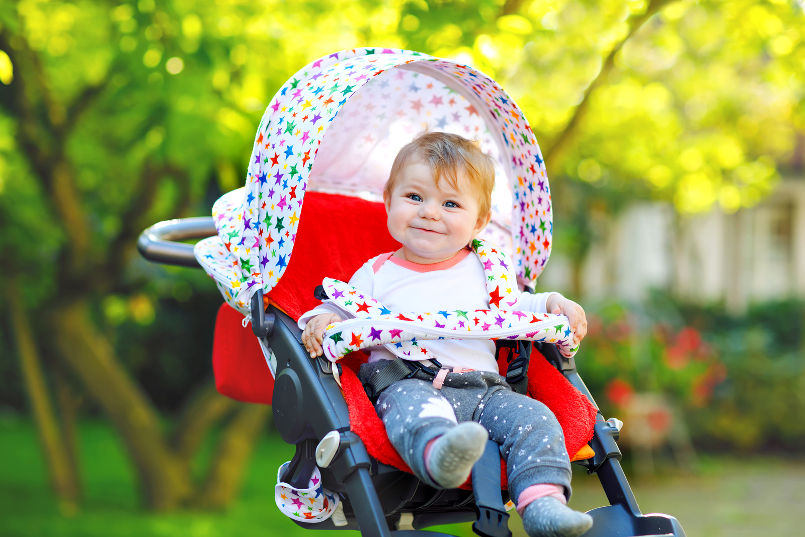 baby in kinderwagen